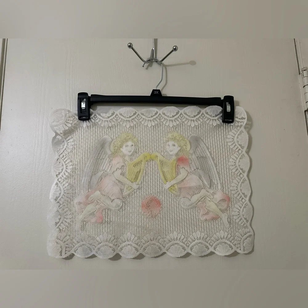 Lace Angels Tapestry 17 x 12